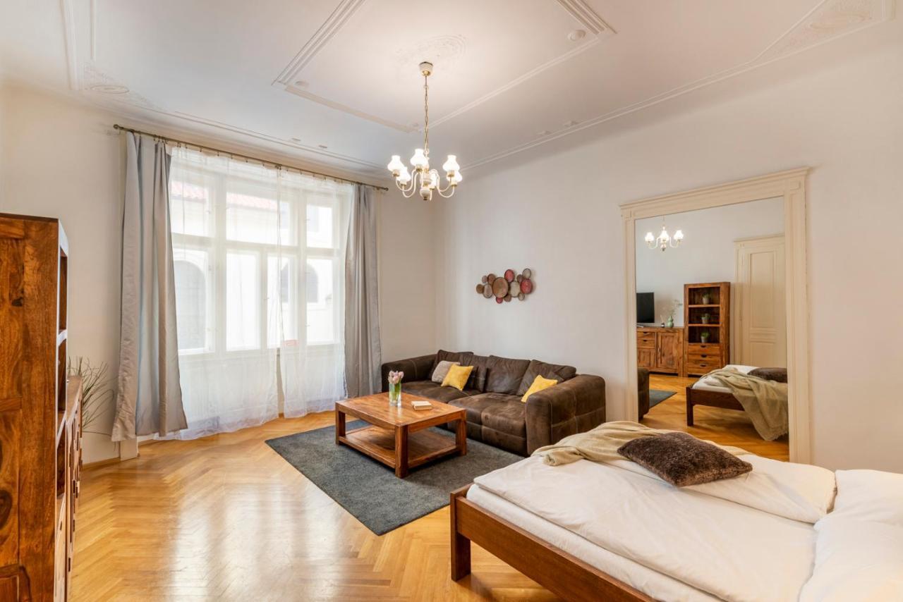 Templova - Old Town Apartments Praag Buitenkant foto