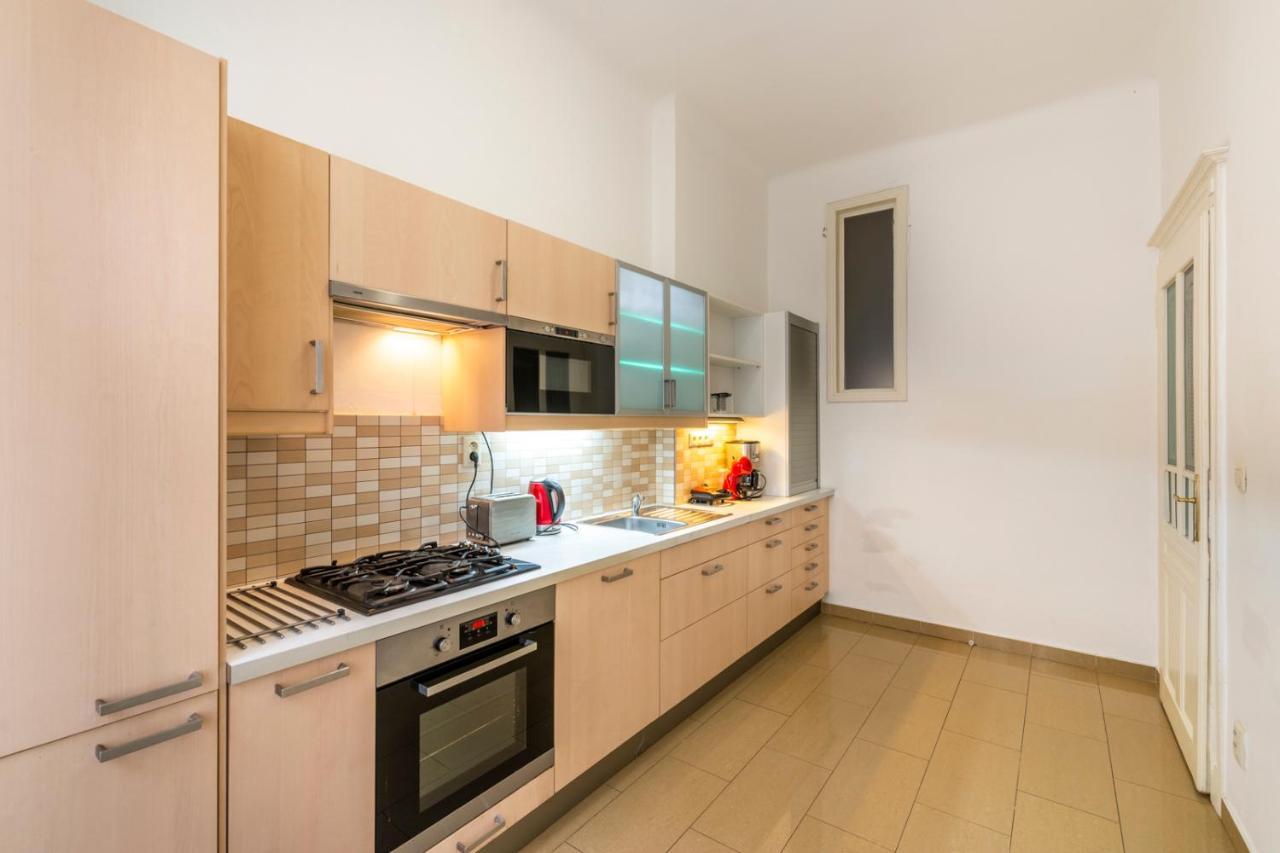 Templova - Old Town Apartments Praag Buitenkant foto