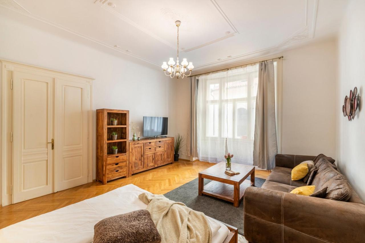 Templova - Old Town Apartments Praag Buitenkant foto