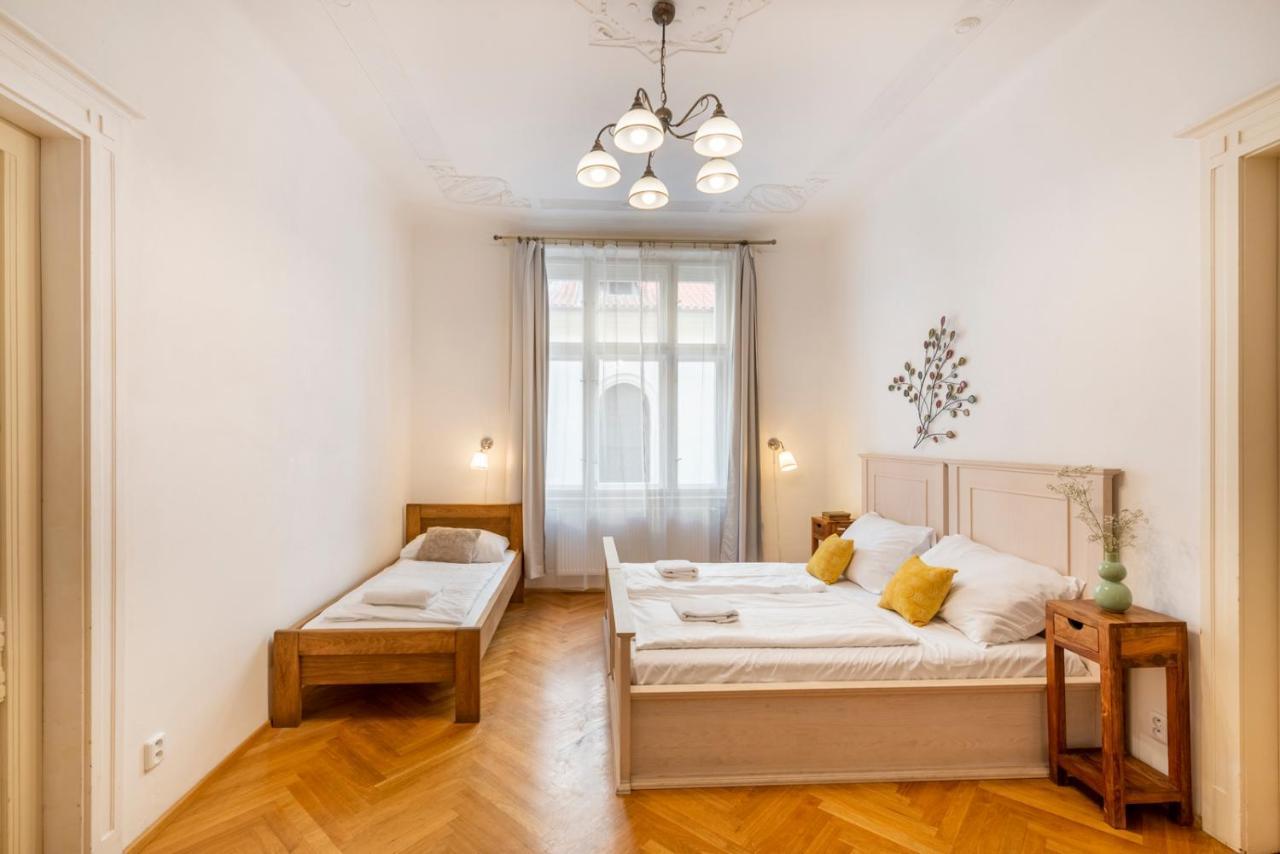 Templova - Old Town Apartments Praag Buitenkant foto