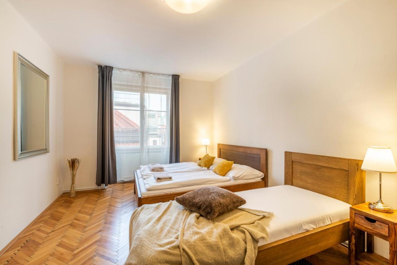 Templova - Old Town Apartments Praag Buitenkant foto