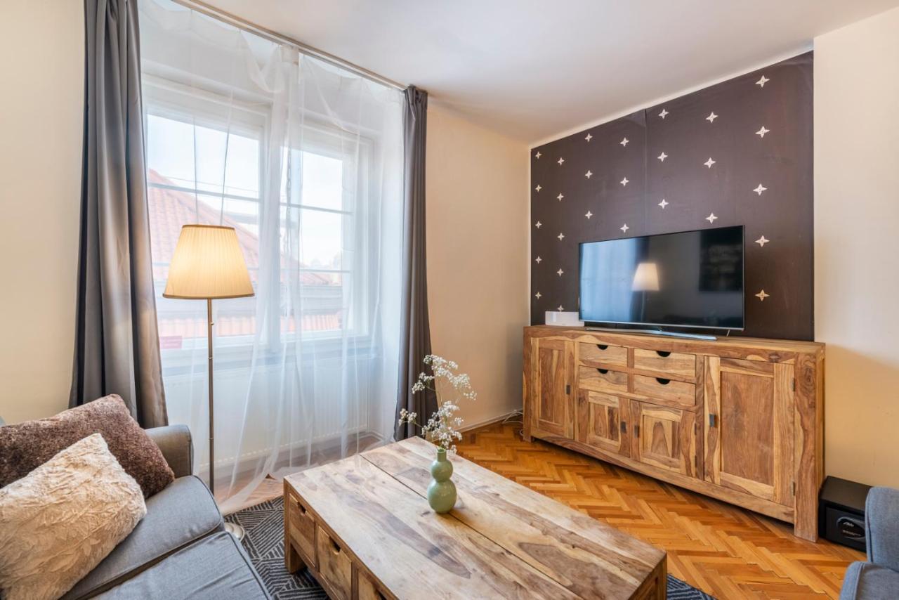 Templova - Old Town Apartments Praag Buitenkant foto