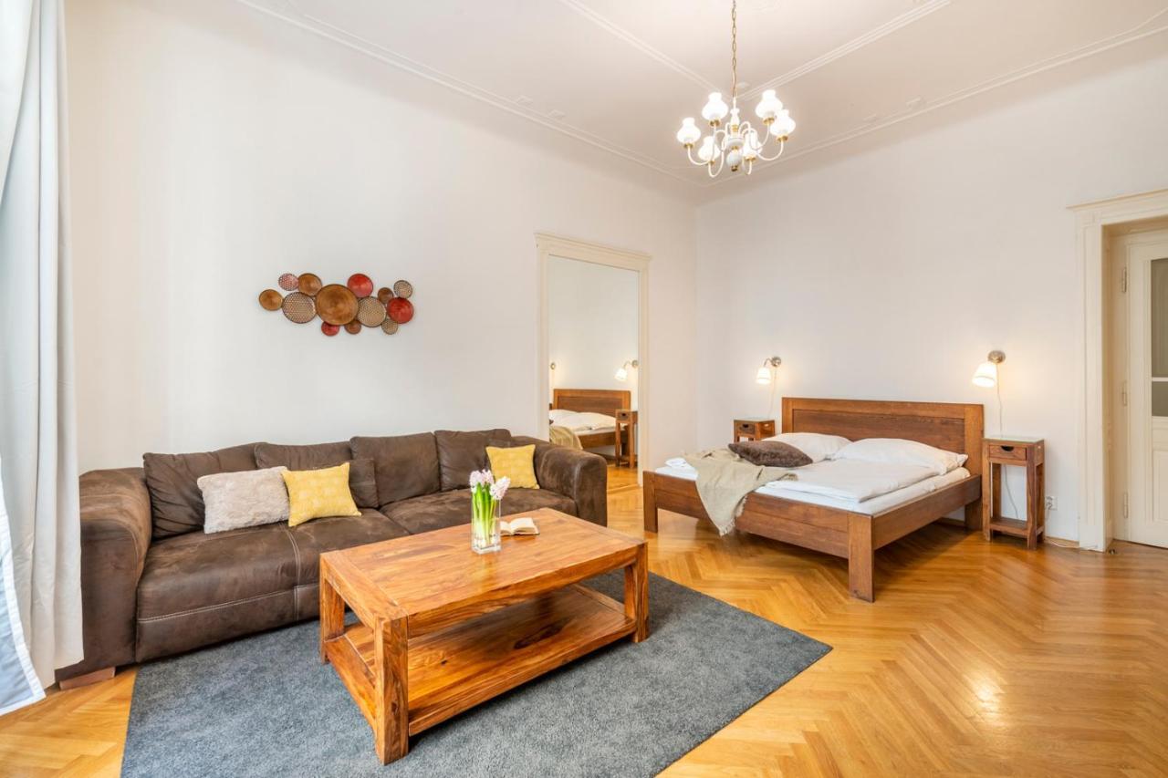 Templova - Old Town Apartments Praag Buitenkant foto