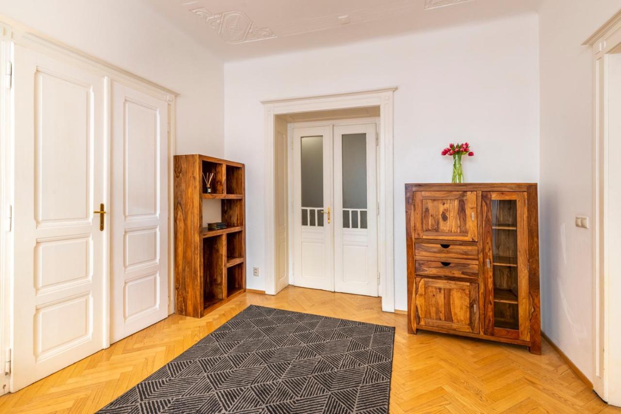 Templova - Old Town Apartments Praag Buitenkant foto